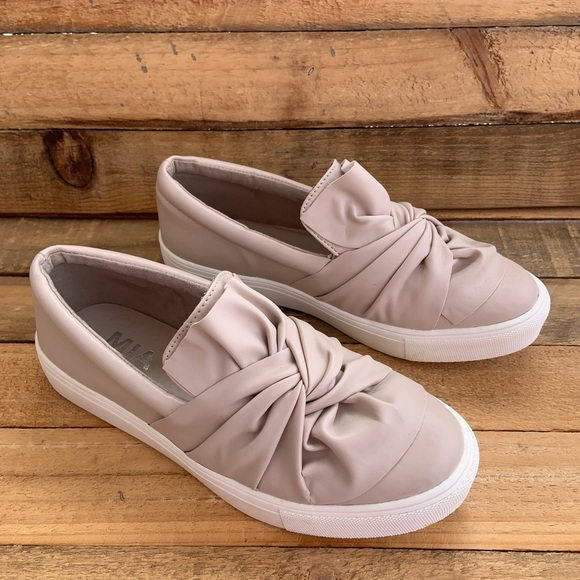 MIA Shoes - NWOT Mia Pink Zoe Slip On Shoe New Without Tags Size 6.5